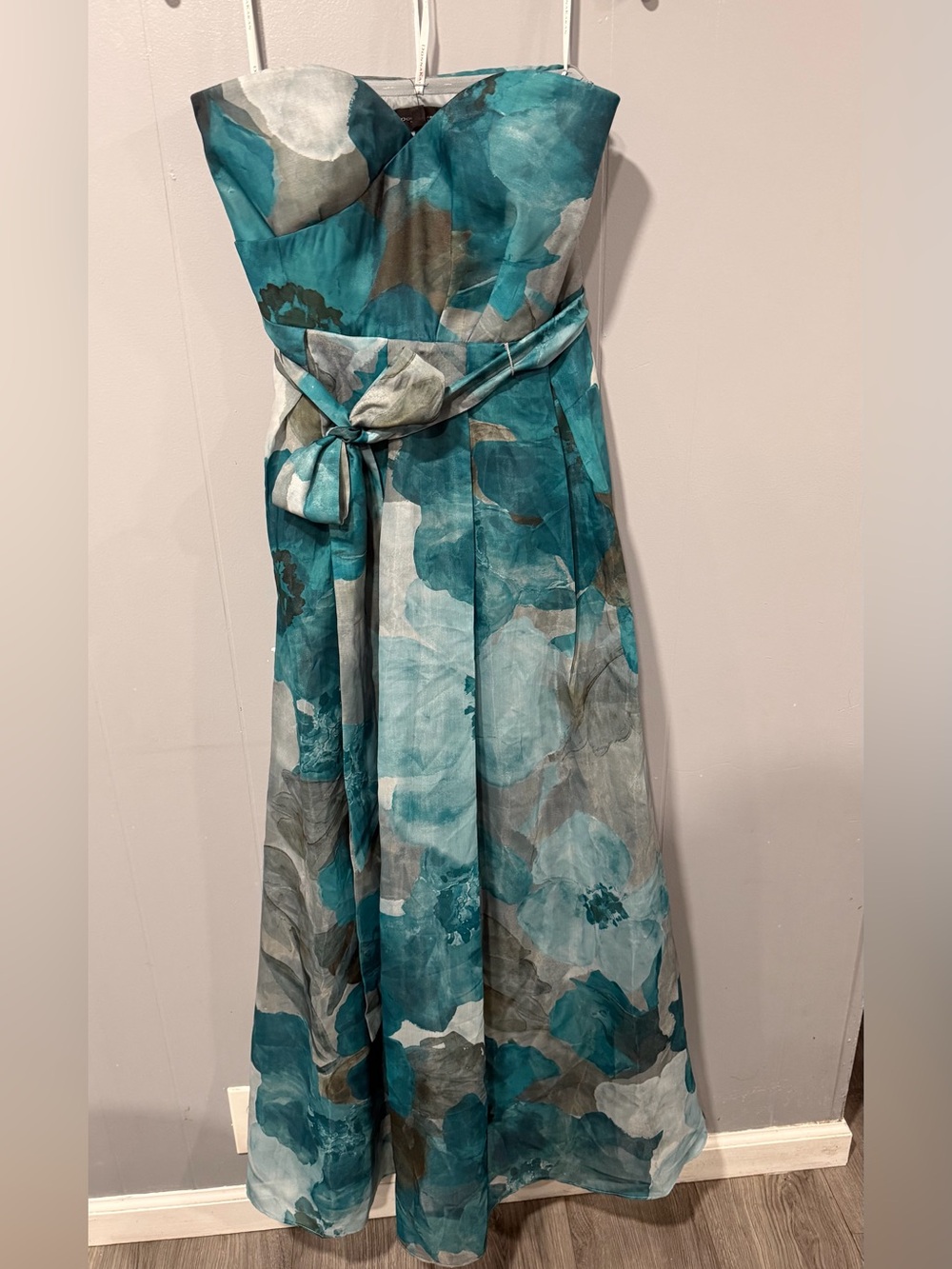Donna Karan Strapless Sweetheart Floral Maxi Dress